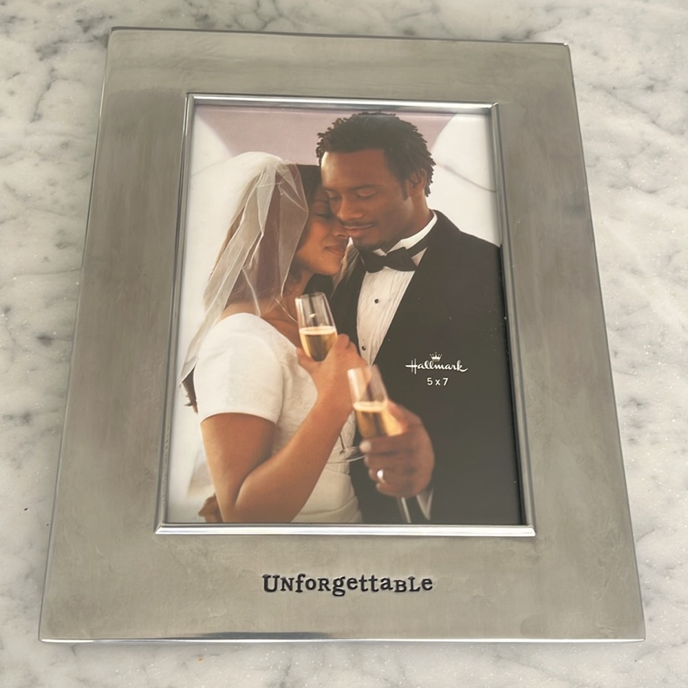 Hallmark Silver Photo Frame - Picture 2 of 7